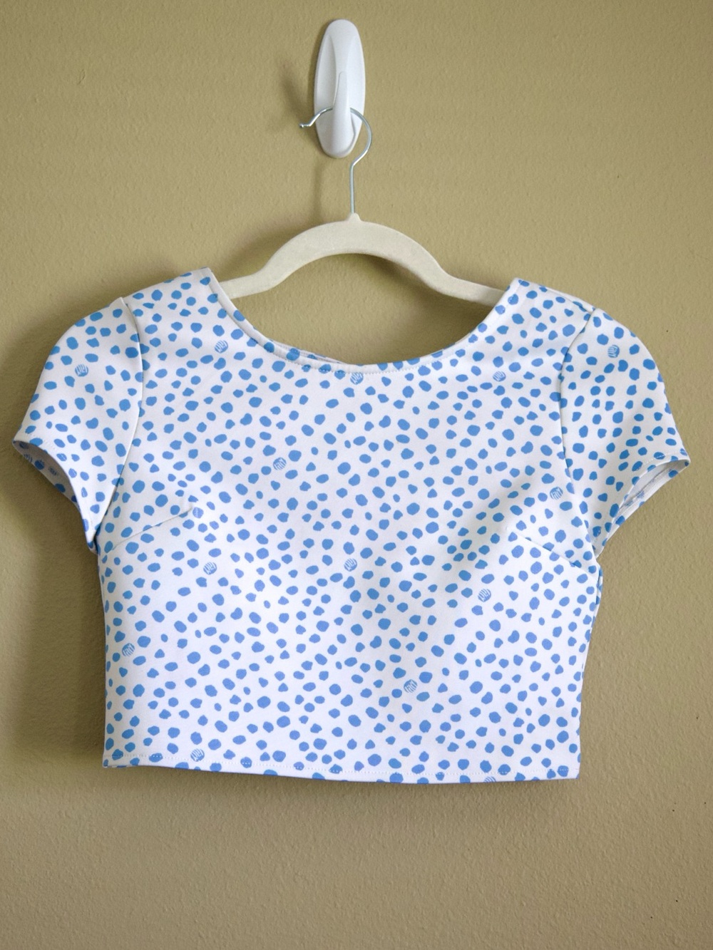 Lilly Pulitzer Girls Blue White Print Crop Top Size 12